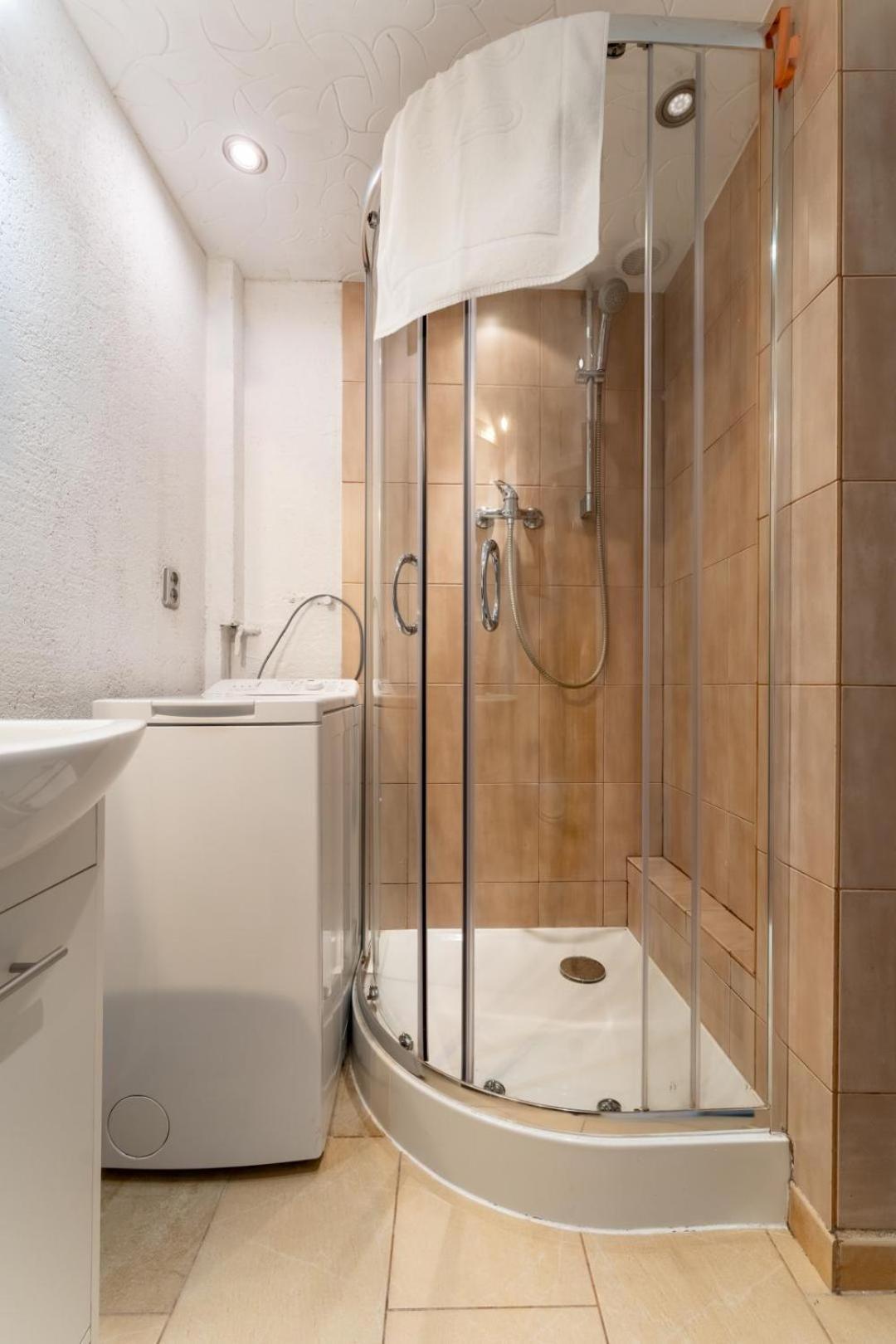 Apartament Gold - 2 Osobne Sypialnie Z Balkonem - Spaceapart Jelenia Góra Eksteriør billede