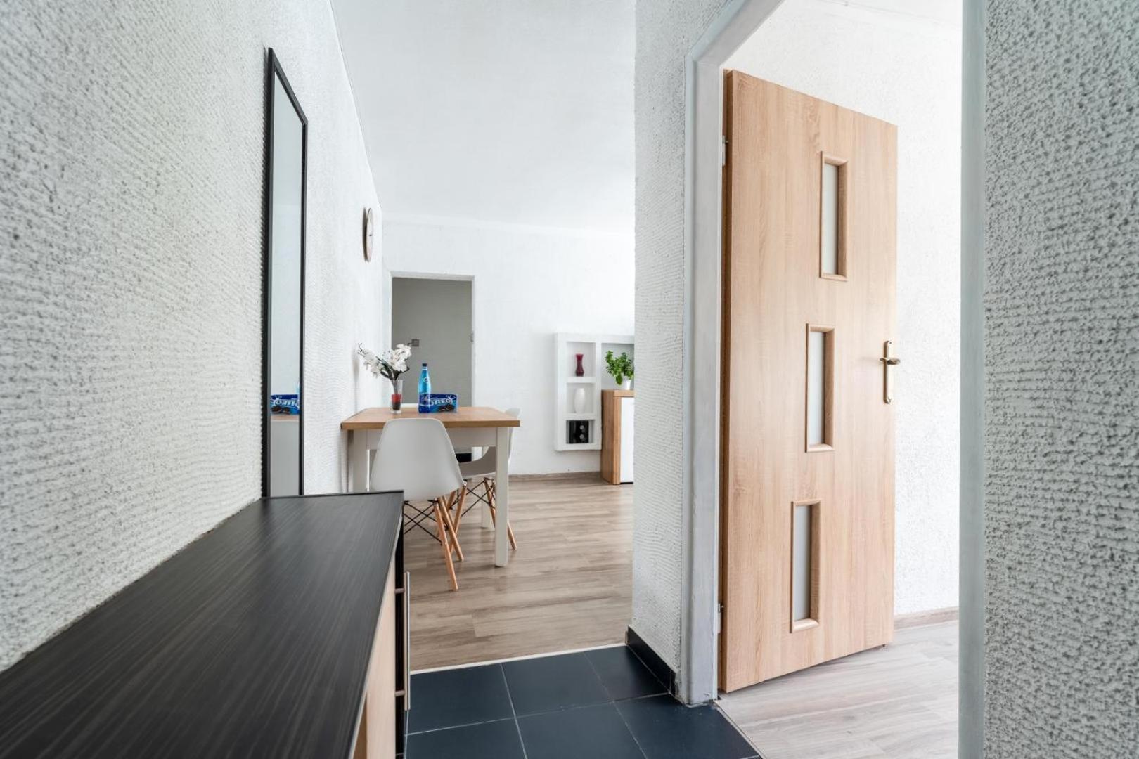 Apartament Gold - 2 Osobne Sypialnie Z Balkonem - Spaceapart Jelenia Góra Eksteriør billede